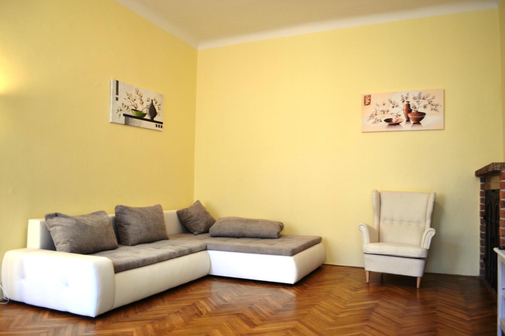 Sunflower 2Bdr Flat By Ruterra Πράγα Εξωτερικό φωτογραφία